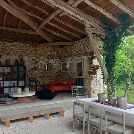 La Maison Au Frene Guest house