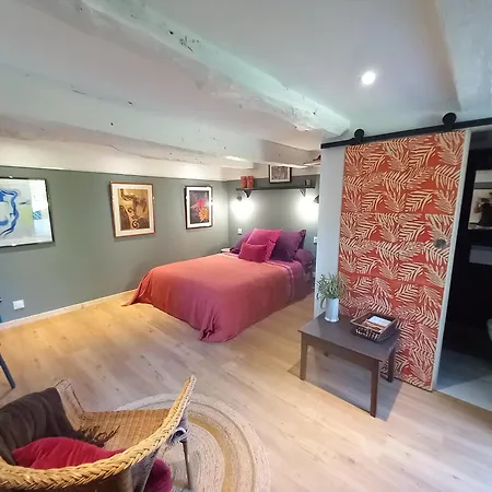 Guest house La Maison Au Frene *