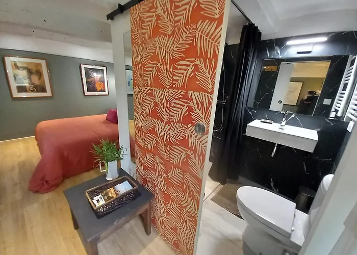 Pensión La Maison Au Frene Lalbenque