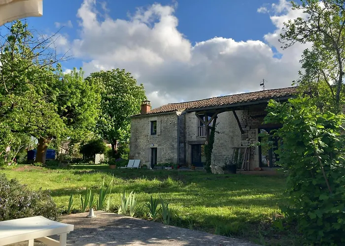 La Maison Au Frene 3*