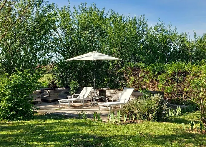 Pensión La Maison Au Frene