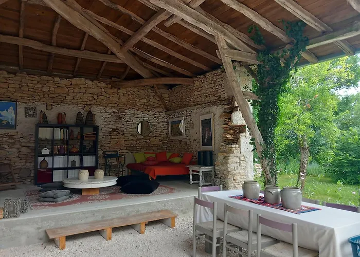 La Maison Au Frene Pensión