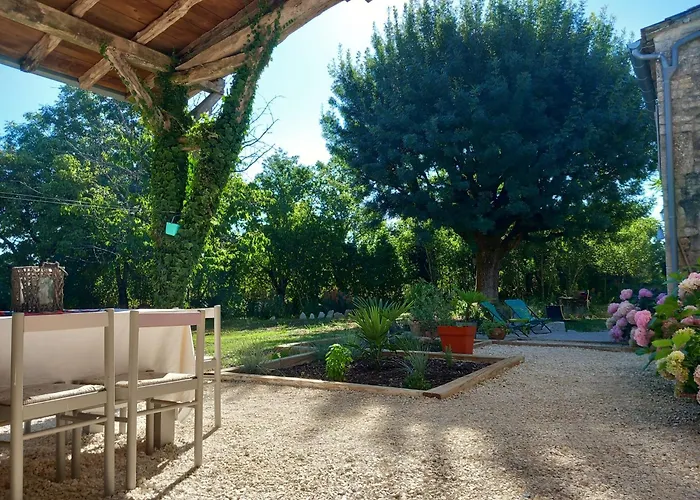 Pensión La Maison Au Frene 3*